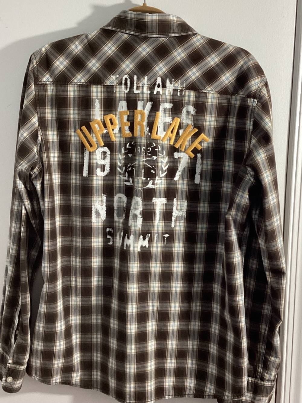 H&M L.O.G.G. MEN'S  SIZE MEDIUM FITTED PLAID SHIRT LONG SLEEVE WESTERN